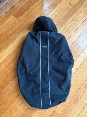 Brand New! BabyBjorn Black Hooded Fleece Cover with Reflective Stripes